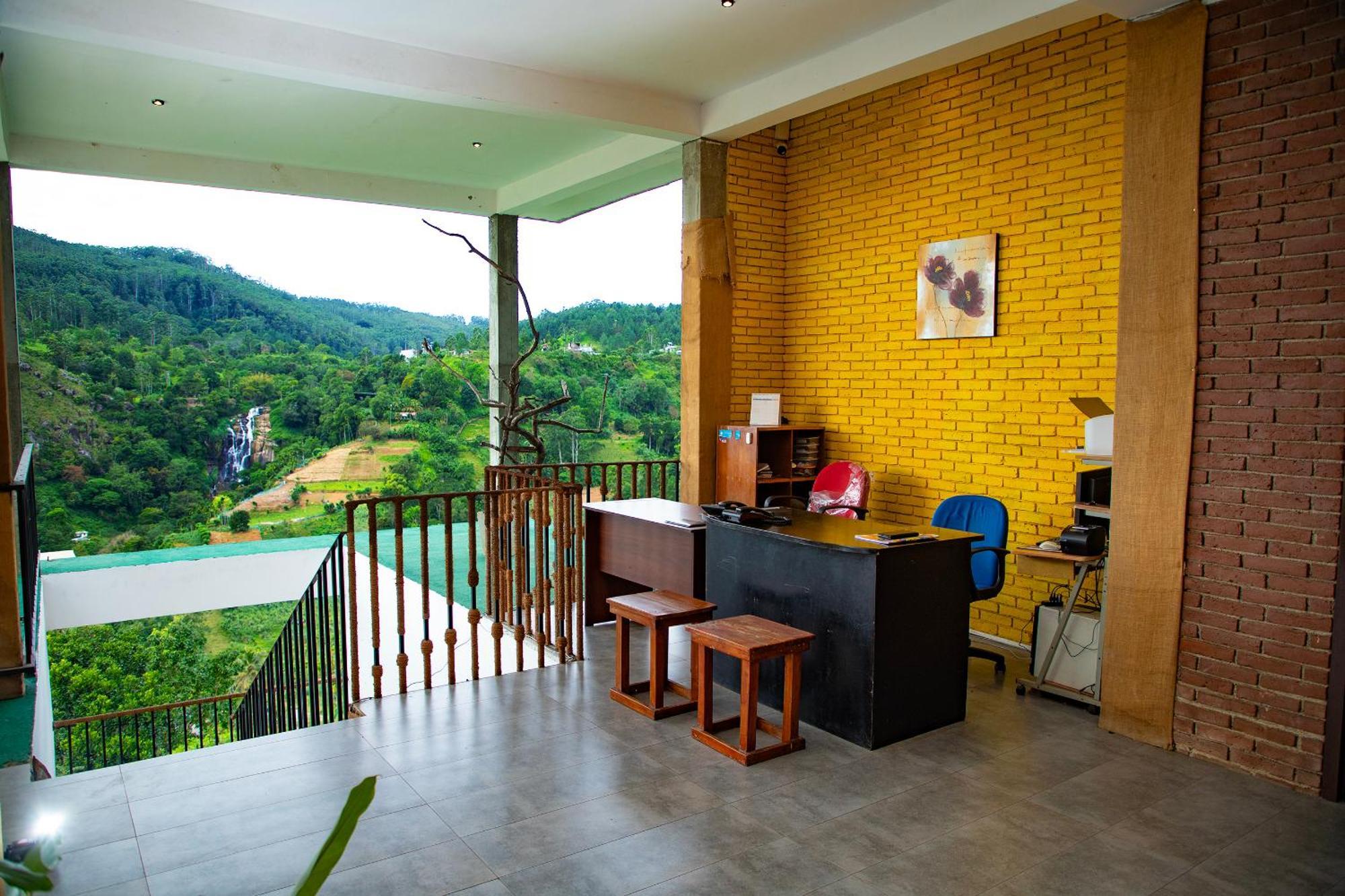 Hillcrest Отель типа 